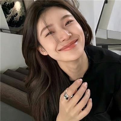 世子逃婚我转身改嫁他爹